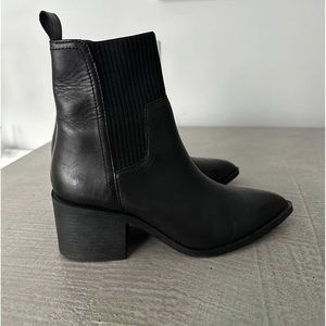 Steve Madden boots